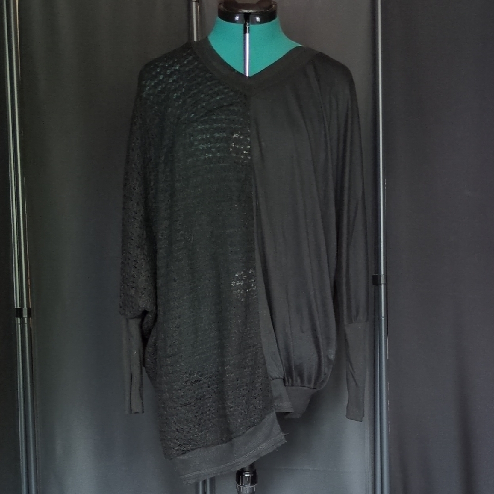 Monoreno Charcoal Textured Knit Top